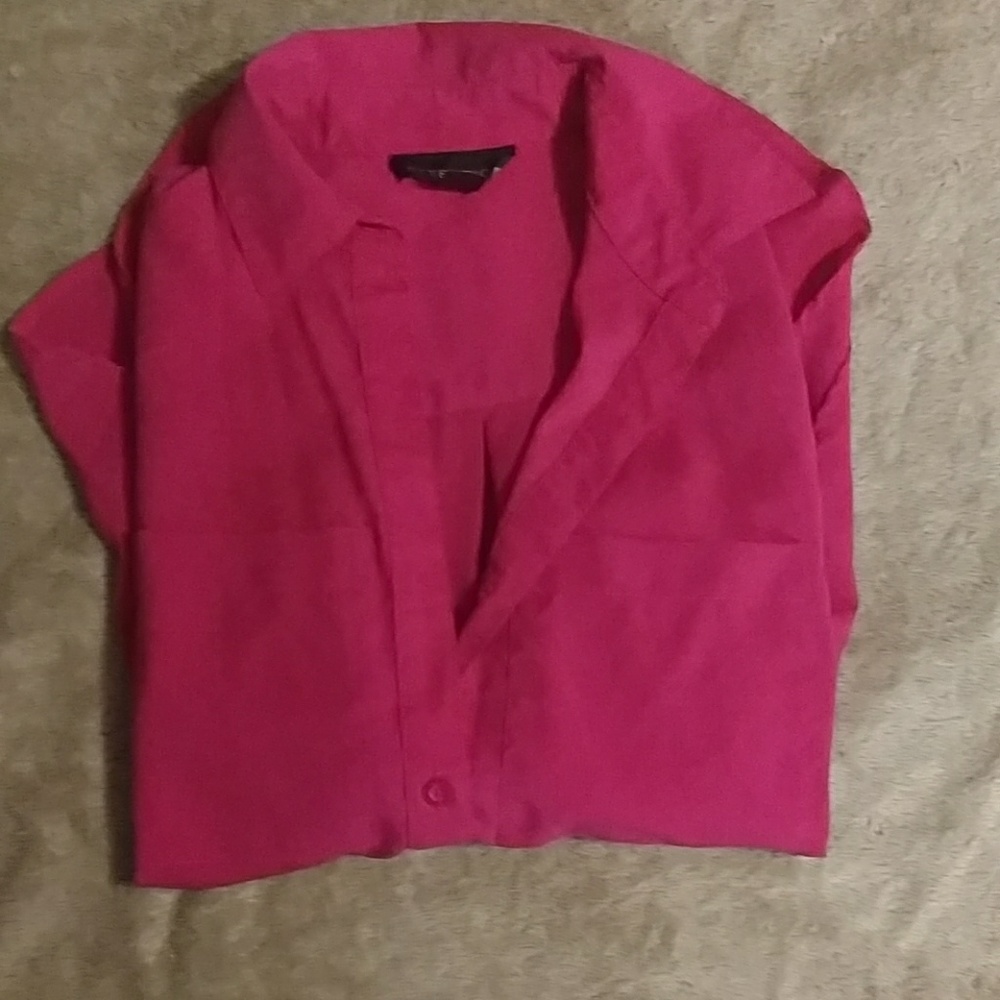 Attention Button Down